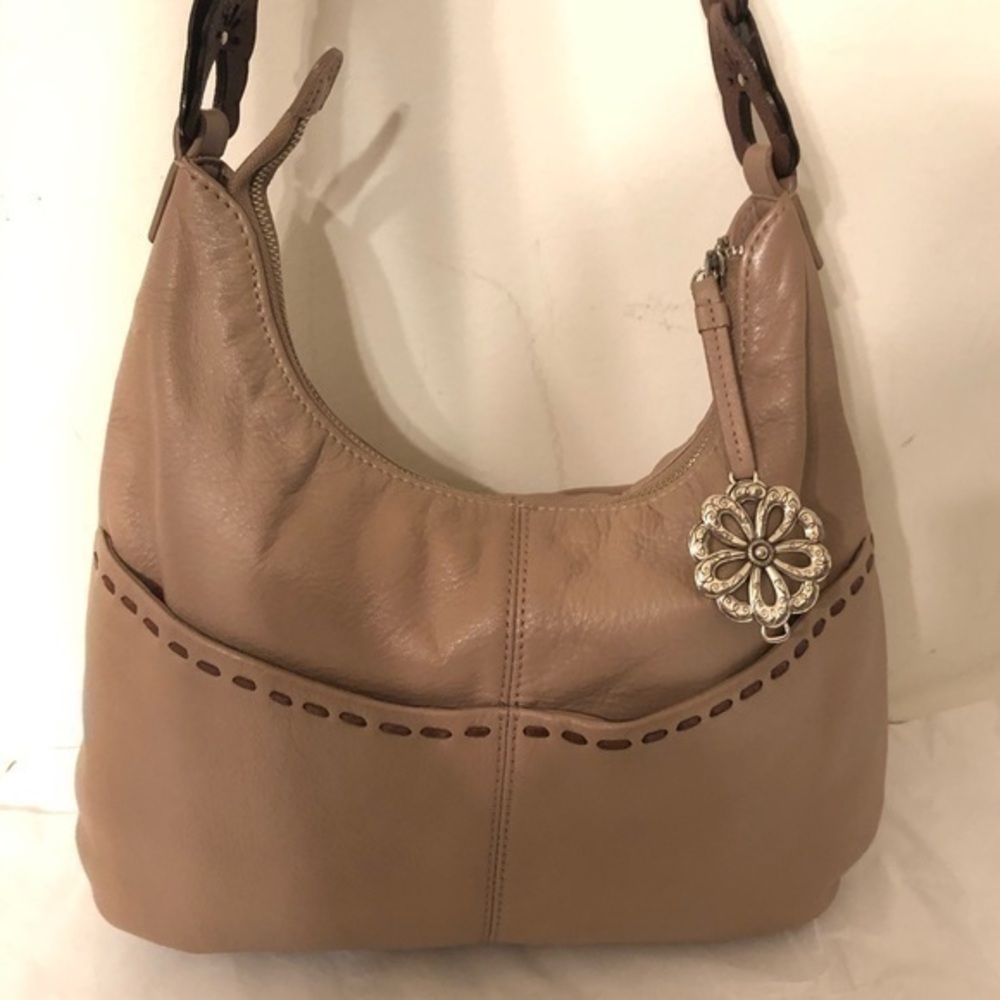 👛 BRIGHTON 👛 leather flower shoulder bag